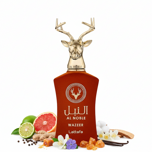 Frasco de perfume Al Noble Wazeer de Lattafa EDP, botella reloj de arena en terciopelo naranja quemado mate con medalón circular dorado con ciervo, texto dorado árabe AL NOBLE WAZEER Lattafa, cuello dorado y tapón escultórico cabeza de ciervo dorado con astas imponentes, sobre fondo blanco, rodeado de bergamota, pomelo, jengibre, pimienta negra, caramelo, heliotropo, jazmín, almizcle, vainilla, ámbar y madera de guayaco.