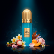 Imagen editorial de lujo Greek Tobacco Extrait de Parfum de Ibrahem, botella acanalada azul turquesa con tapa cúpula dorada acanalada, iluminación dramática sobre fondo azul marino profundo, lichi, narciso, rosa, chabacano, iris y tabaco, atmósfera mediterránea lujosa estilo anuncio de alta perfumería.