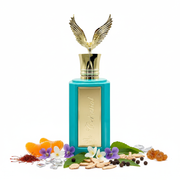 Frasco de perfume Celestial de Fanir EDP, botella octagonal facetada en turquesa-teal mate vibrante con gran placa rectangular dorada pulida con texto cursivo Celestial y logo Fanir grabados, cuello cilíndrico dorado acampanado y espectacular tapón de alas de águila extendidas en oro pulido, sobre fondo blanco, rodeado de mandarina, azafrán, violeta, jazmín, acordes metálicos, madera de akigala, pachulí, pimienta y mirra.