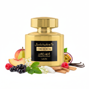 Frasco Confidential Private Gold de Lattafa EDP, botella cilíndrica ancha y baja en oro pulido brillante, etiqueta rectangular negra con texto dorado كونفيدنشيال CONFIDENTIAL الذهب الخاص PRIVATE GOLD Lattafa, tapa cilíndrica ancha dorada, rodeado de durazno, grosella negra, maracuyá, frambuesa, pera, muguete, pachulí, almizcle, vainilla y sándalo.