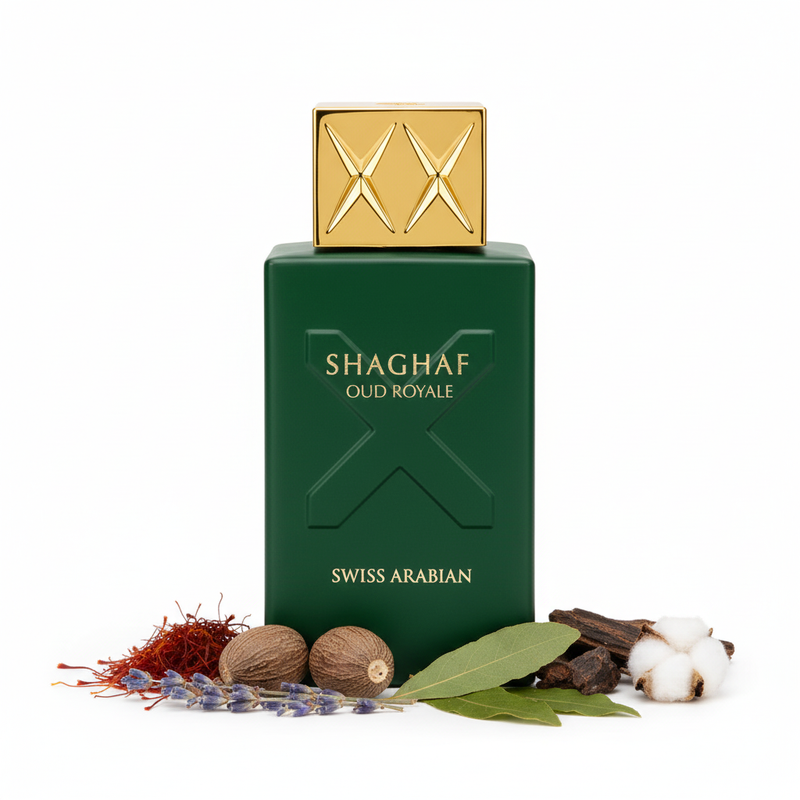 Frasco de perfume Shaghaf Oud Royale de Swiss Arabian EDP, botella rectangular alta en verde esmeralda oscuro mate con patrón X en relieve y texto blanco SHAGHAF OUD ROYALE SWISS ARABIAN, tapón cuadrado dorado brillante con patrón X en relieve, sobre fondo blanco, rodeado de azafrán, lavanda, nuez moscada, madera de oud, pachulí y almizcle.
