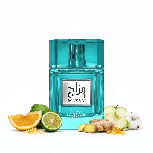 Frasco Mazaaj Rhythm EDP, botella rectangular facetada en vidrio teal-turquesa brillante, etiqueta blanca con borde plateado y caligrafía árabe مزاج y texto MAZAAJ, script rhythm en cursiva bajo la etiqueta, bomba spray cromo en la parte superior, sobre fondo blanco, rodeado de toronja, bergamota, manzana verde, jengibre, ámbar y almizcle.