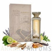 French Avenue Marmara cu fundal alb și ingrediente în jurul bazei