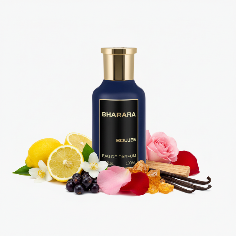 Perfume con notas de bergamota, limón, jazmín, rosa, grosella negra, ámbar, almizcle, vainilla y madera de cedro