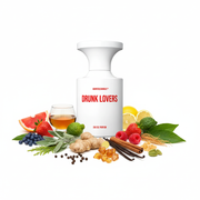 Perfume con notas de brandy, frutos rojos, pomelo, enebro, bergamota, limón, pimienta, jengibre, esclarea, ciprés, vainilla, ámbar, sándalo, almizcle, cedro de Virginia, benjuí, canela, pachulí, vetiver y cardamomo