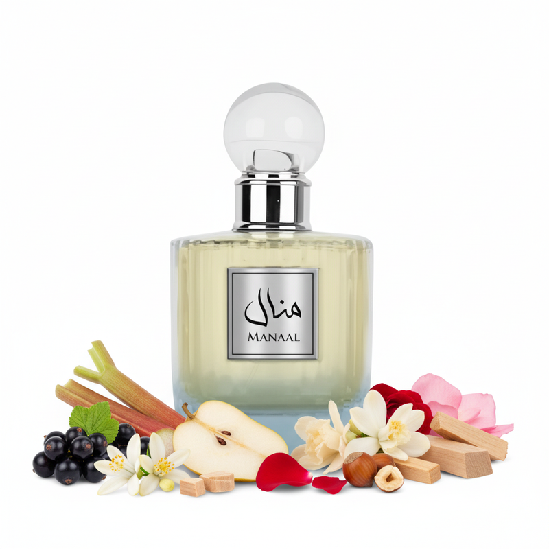 Perfume con notas de grosellas negras, ruibarbo, pera, flor de azahar, nardos, rosa, notas amaderadas, sándalo y avellana